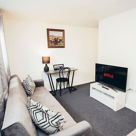 Snug 1Br Apt, Self Check In, Parking, By Derbnb Hilton  Exterior foto