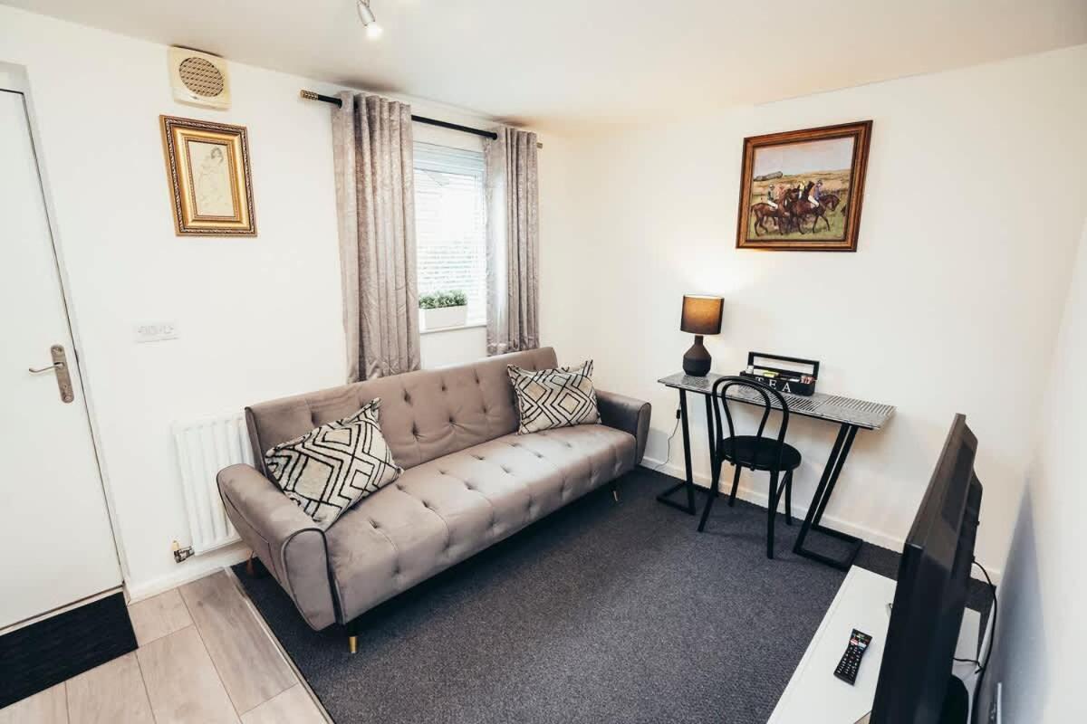 Snug 1Br Apt, Self Check In, Parking, By Derbnb Hilton  Exterior foto